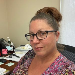 Meet your Posher, Laura